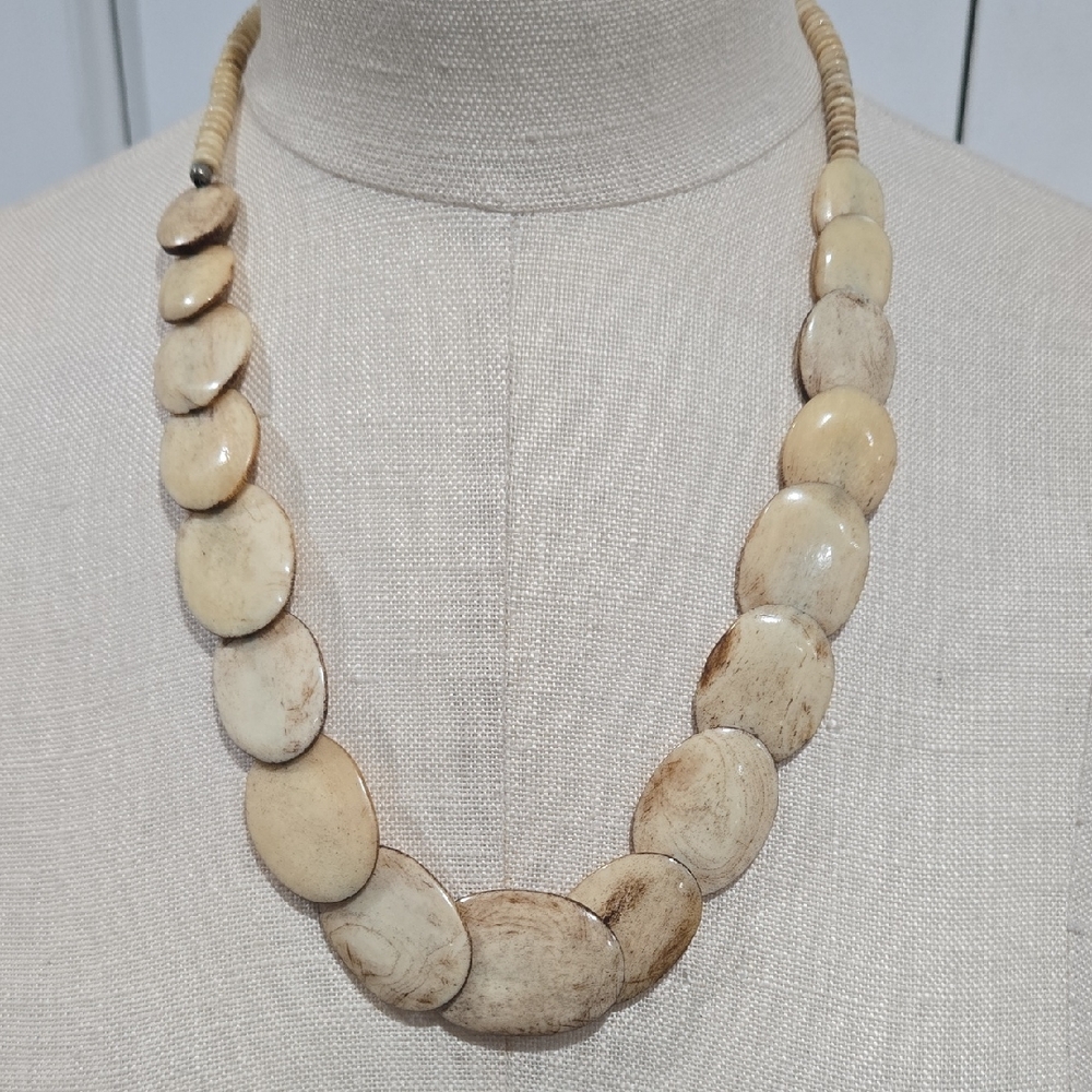 Vintage genuine bone beaded necklace oval natural buffalo single strand neckwear